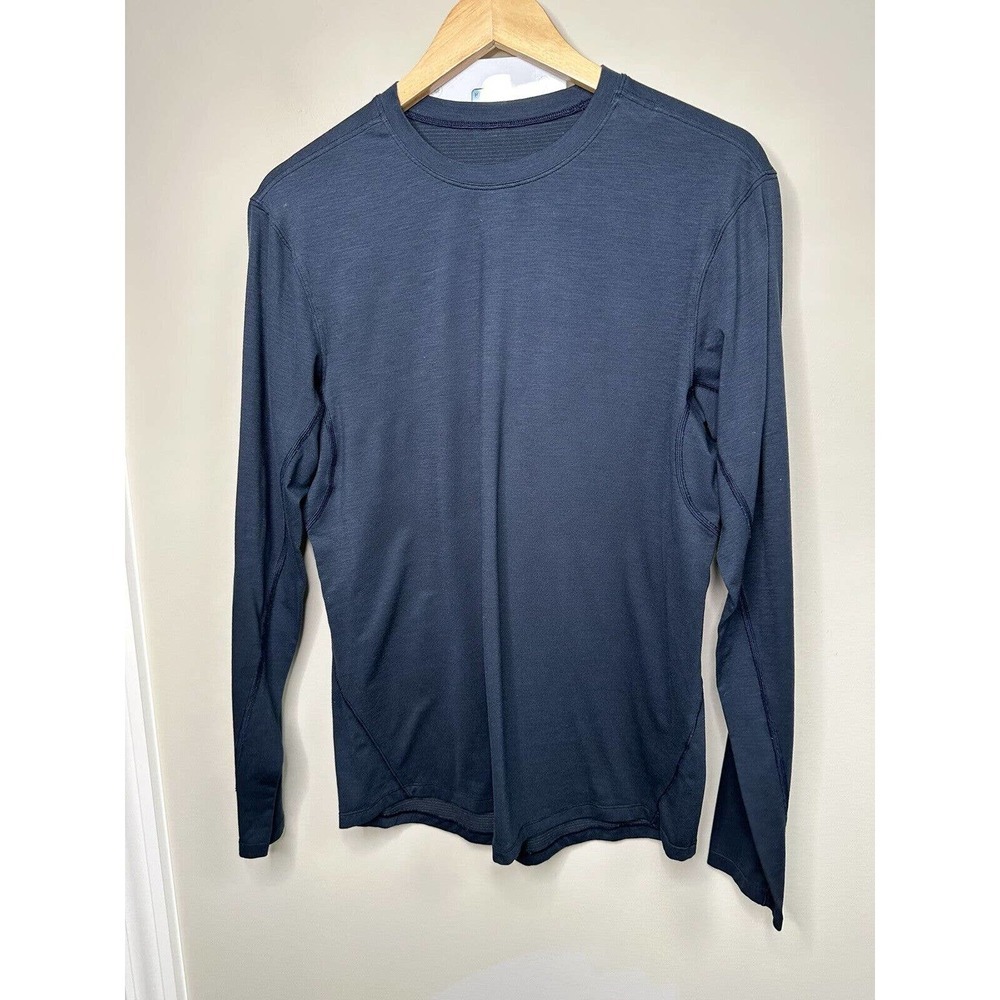 Lululemon Long Sleeve Navy Reflective‎ Back ~ S/M